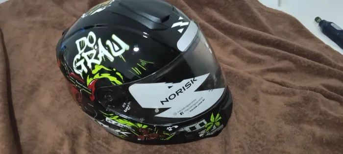 Capacete novo pela metade do valor 