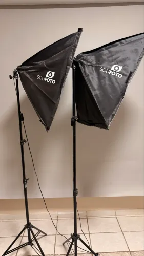 Soft box com lâmpadas completo marca Sou Foto + placa RGB 