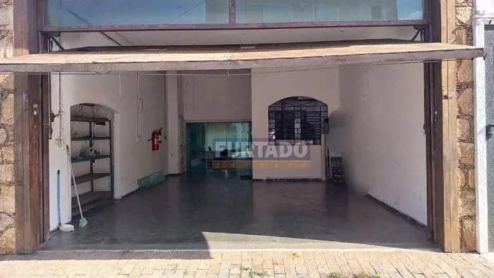 Salão Comercial para alugar, 231 m² - Vila Scarpelli - Santo André/SP