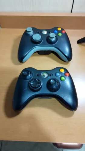 2 controles Xbox 360 Originais