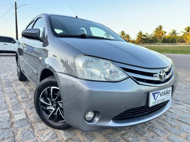 Toyota Etios XS 1.5 Flex 16V 5P Mec. 2016