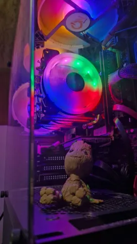 Computador gamer Xeon 28 núcleos