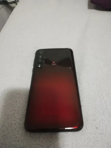 Motorola g8 plus 