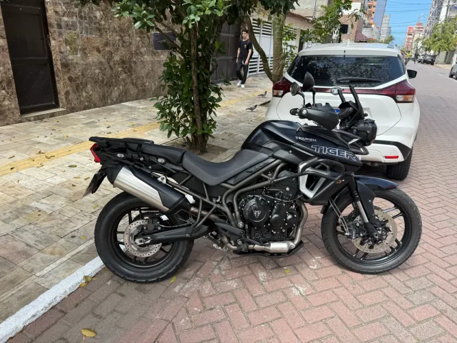 Tiger 800 xrx low seat top zerada