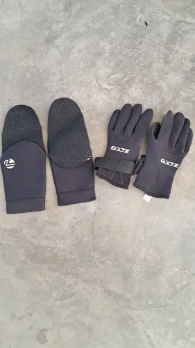 LUVA E SAPATILHA AQUÁTICA