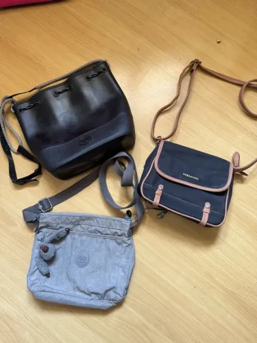 Lote com 3 bolsas (kipling/moleca/chenson) originais