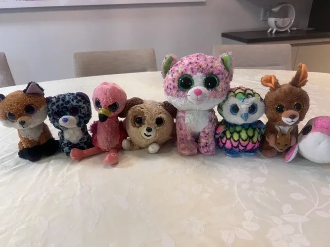 Coleção ZOLHUDINHOS -Beanie Boos 8 unidades