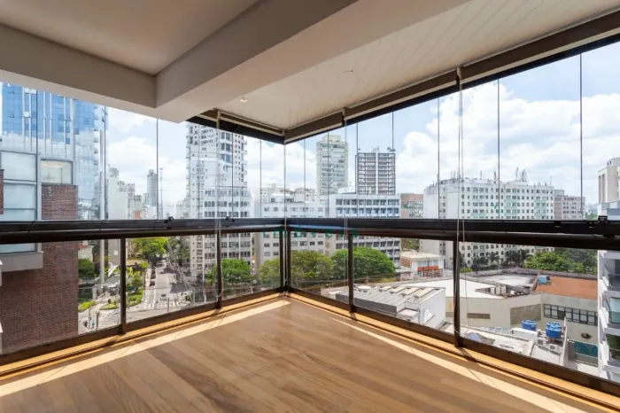 Cobertura para venda em Jardins com 3 quartos, sendo 3 suítes, 275m²