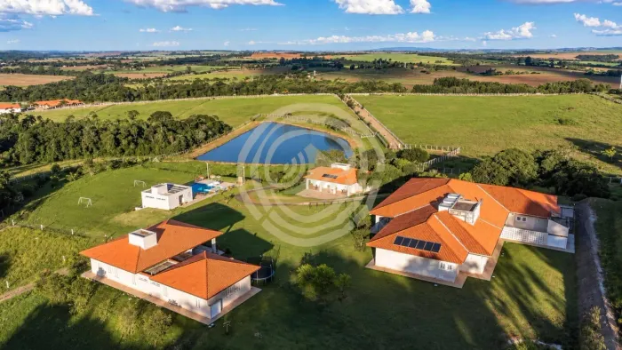 Haras com 33 alqueires e estrutura completa em Quadra/SP