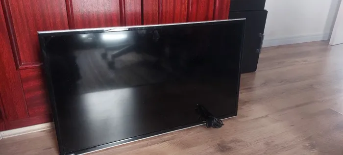 Smart TV Toshiba 32L2800 - Retirada de peças / Conserto