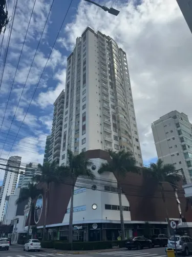 Apartamento para venda com 102 metros quadrados com 3 quartos em Centro - Itajaí - Santa C