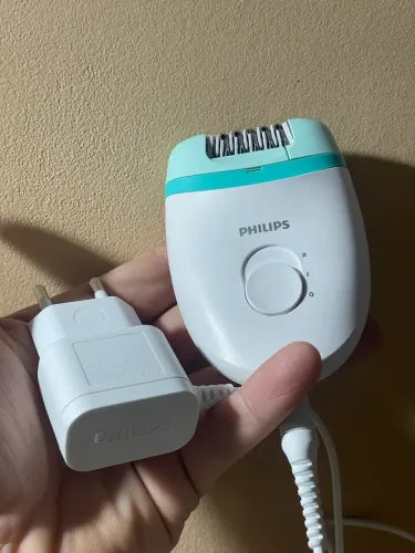 Depilador Elétrico Philips Satinelle Essential BRE245 - Bivolt (Semi-novo) - EnvioOLX