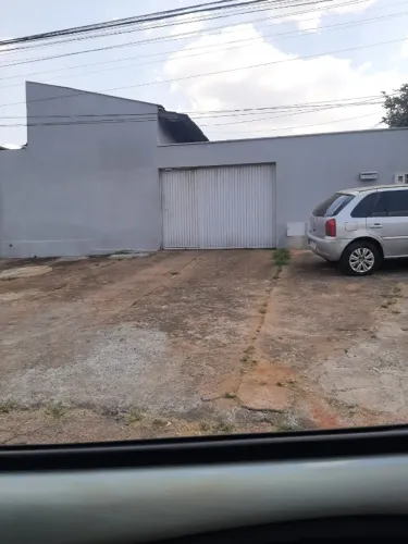 Aluga-se kitnet  no Setor Urias Magalhães