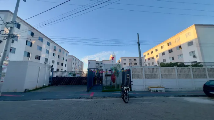 Alugo apartamento