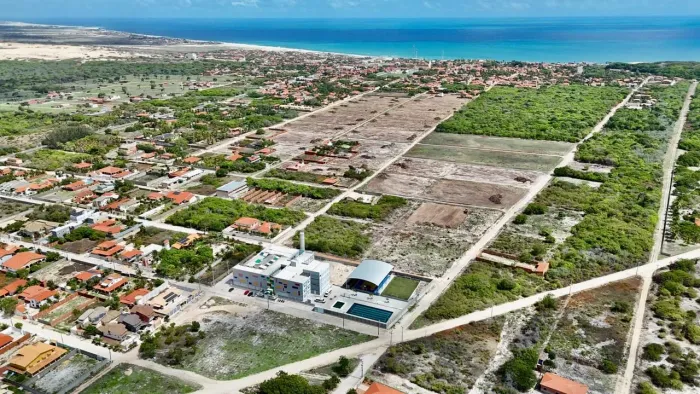 Lotes em Beberibe a 900 metros da praia do Morro Branco.