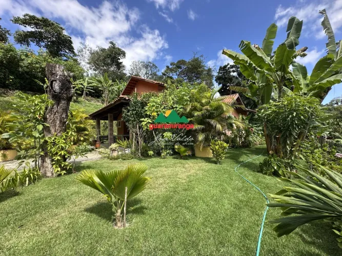 CHALÉ DE 133,99 m² COM LAVABO E CHURRASQUEIRA EM GUARAMIRANGA/CE