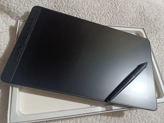 Mesa Digitalizadora Huion Kamvas 13 - Excelente Estado