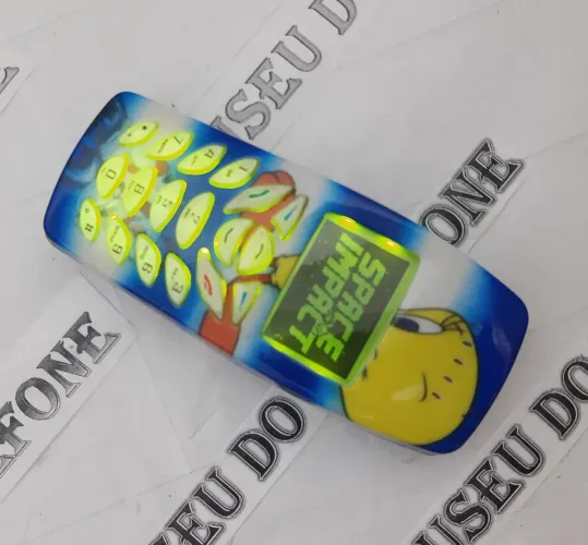 Nokia 1221 cover Piu-Piu celular antigo RELIQUIA lindo funcionando só coleção 