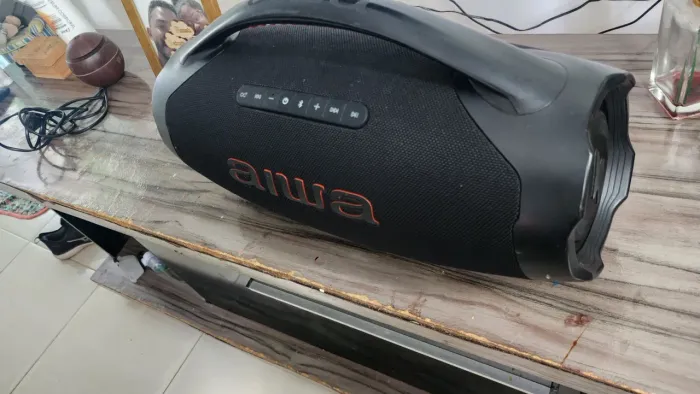 Bombox aiwa bem.conservada
