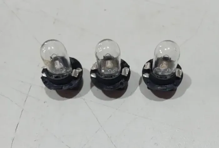 Lâmpada Luz De Teto Bmw X6 2012 Original