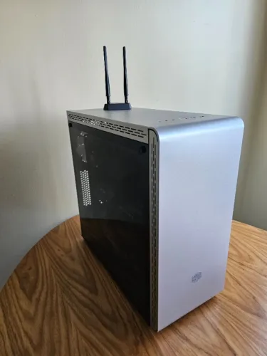 PC gamer com 16GB RAM, sem GPU