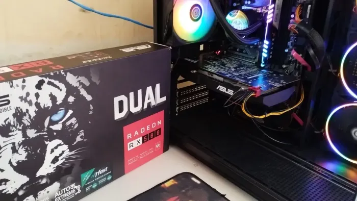 Troco/Vendo Rx580 8gb Asus 2304sp