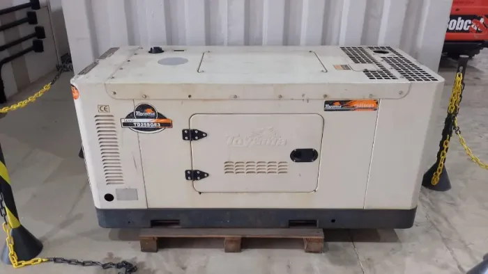 Gerador TOYAMA 25 kVA (25kVA)