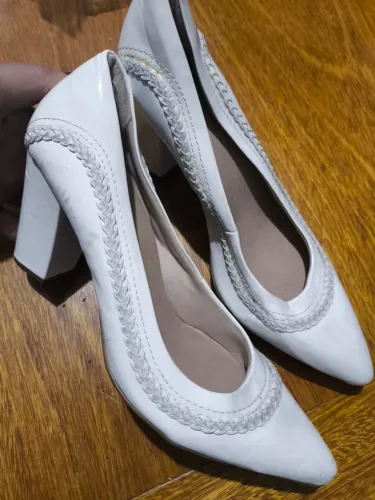 Vendo 5 sapatos 39/40 Novo