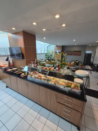 Ponto Comercial Restaurante em Hotel