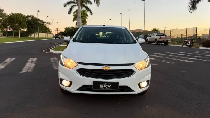 Chevrolet Onix Hatch LTZ 1.4 8V Flex Aut. 4P 2018