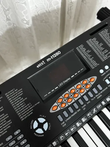 Teclado M-T1280 + Suporte ajustável