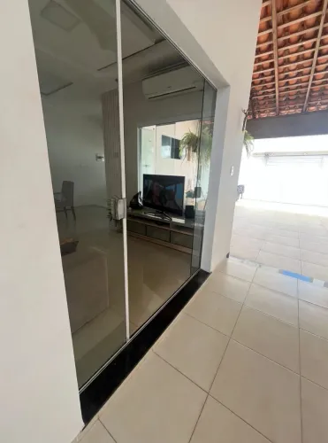 ? CASA À VENDA - 2 QUARTOS (1 SUÍTE) - GARAGEM 2 CARROS Próximo Cohama Recanto Fialho