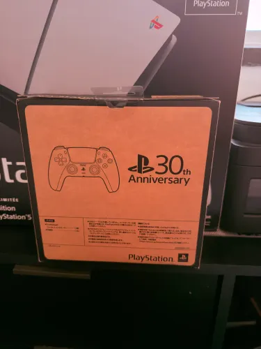 Controle PS5 edição 30?anos