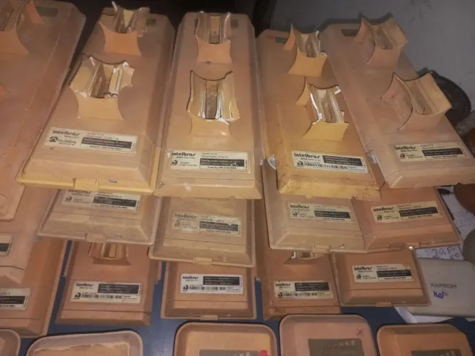 Kit 50 un Antenas itelbraz woom5000. mimo usadas com deito e nunca abertas e nem reparadas