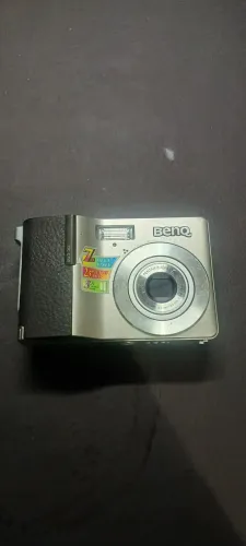Camera digital antiga benq tipo cybershot antiga 2000