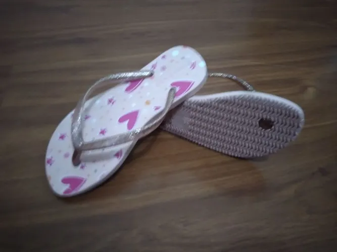 Chinelo Terra e Água infantil rosa coração 29/30 - entrego