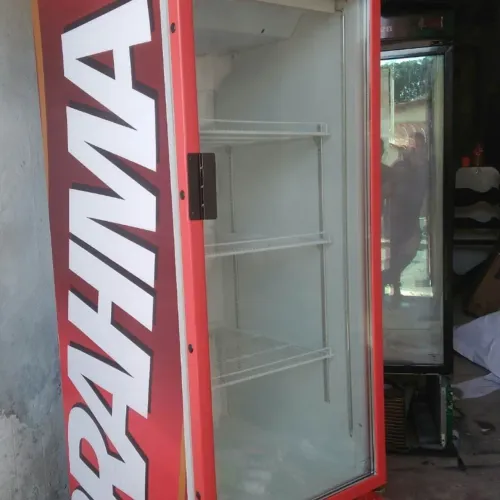 Freezer cervejeiro metalfrio 09 caixas tampa cega porta de vidro 110 vlts