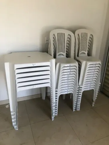 Bistrô novo direto da fábrica ?