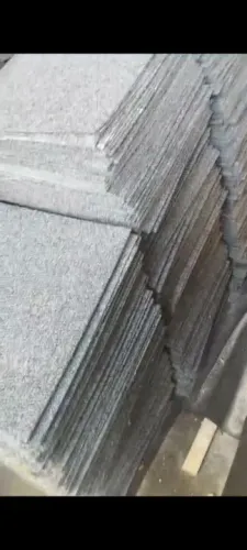 carpetes cinza 
