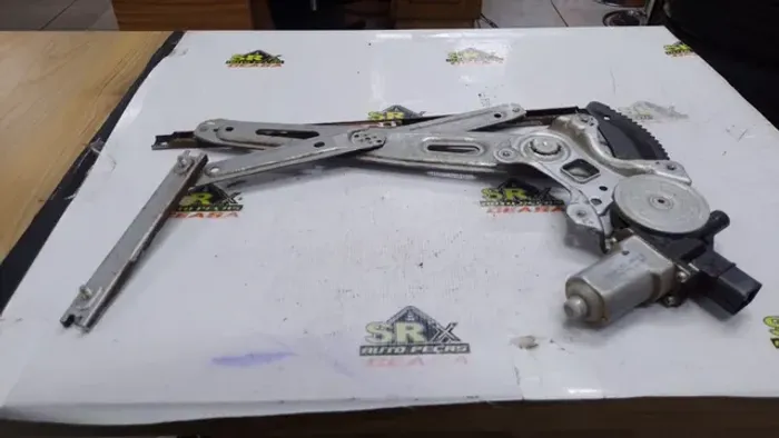 Máquina De Vidro Dianteira Direita S10