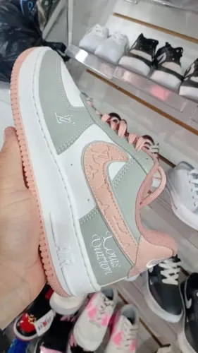 Tênis Feminino LV Linha luxo