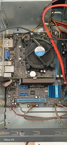 Kit Placa-Mãe P8H61-M/LX2 + Memórias 6Gb + Processador G2020 + Placa Video Geforce 8400Gs