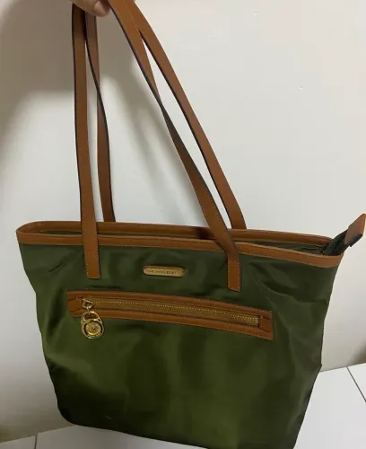 Bolsa Michael Kors Marrom e verde