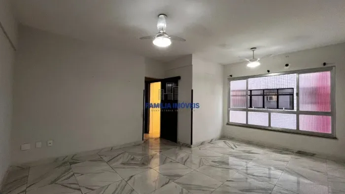 Apartamento à Venda 2 Quartos Reformado Vila Mathias Santos