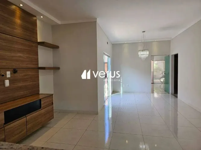 Casa à venda, 3 quartos, 2 suítes, 2 vagas, SAO JORGE - Uberlândia/MG