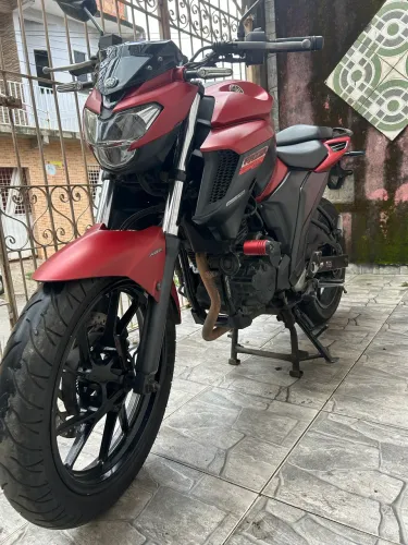 Yamaha Fazer 250 novíssima 