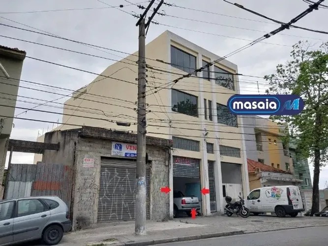 Excelente galpão em Santo André (Parque Oratório) - 200m²