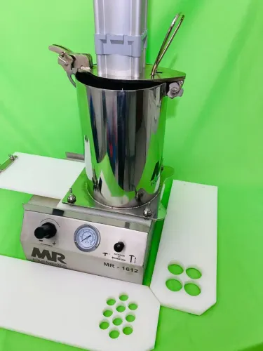 Máquina hambúrgueira semi automática NOVA