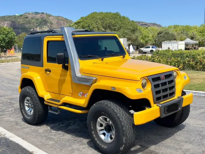 Troller T-4 4X4 3.0 TB Int. Cap. Rígida Diesel 2010