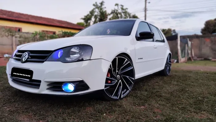 Volkswagen Golf Sportline 1.6 MI Total Flex 8V 4P 2013